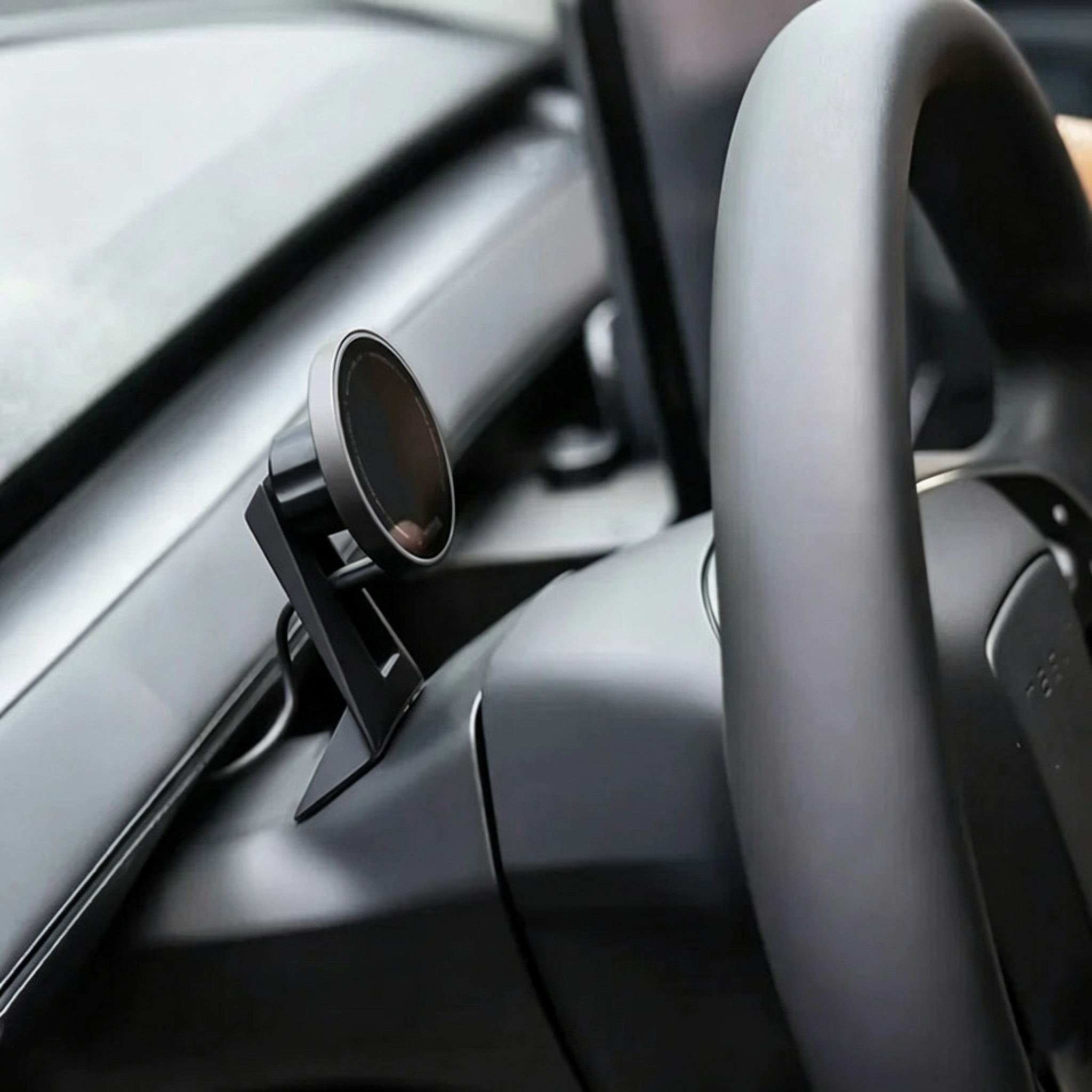 Dashboard Steering Wheel Phone Holder Magnetic Magsafe Wireless Charging Phone Holder For Tesla Model 3 / Y (2017-2025)